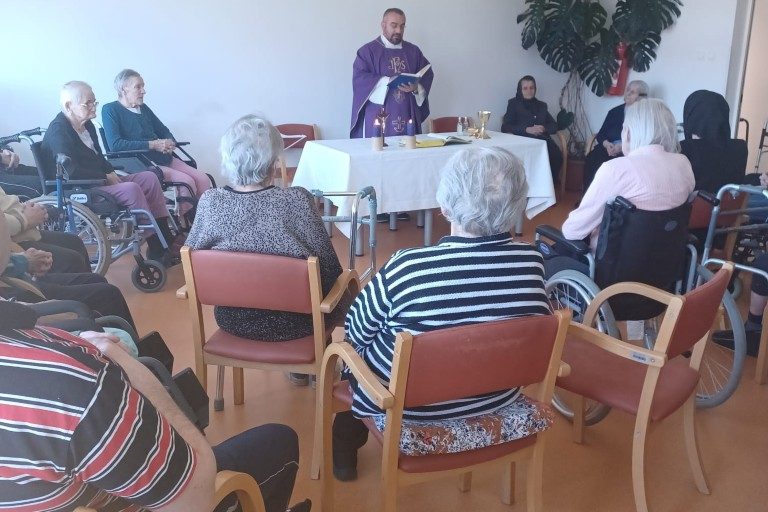 Sv. Misa uoči Cvjetnice i Uskrsa u Podružnici Otočac