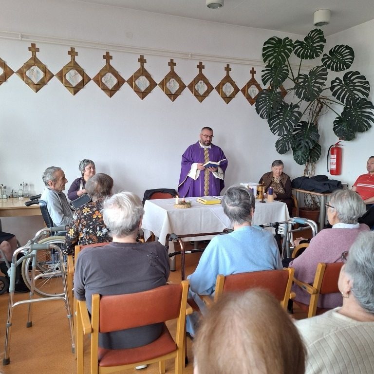 Sv. Misa za Božić i božićne blagdane u Podružnici Otočac