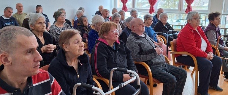 Sv. Misa uoči Uskrsa u Podružnici Otočac