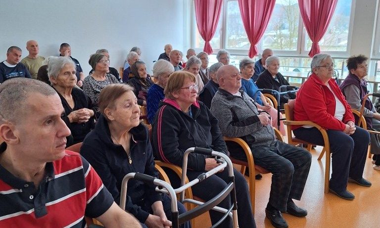 Sv. Misa uoči Uskrsa u Podružnici Otočac