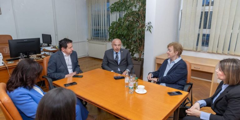 https://www.lika-online.hr/ministar-alen-ruzic-obisao-dom-za-starije-osobe-licko-senjske-zupanije/