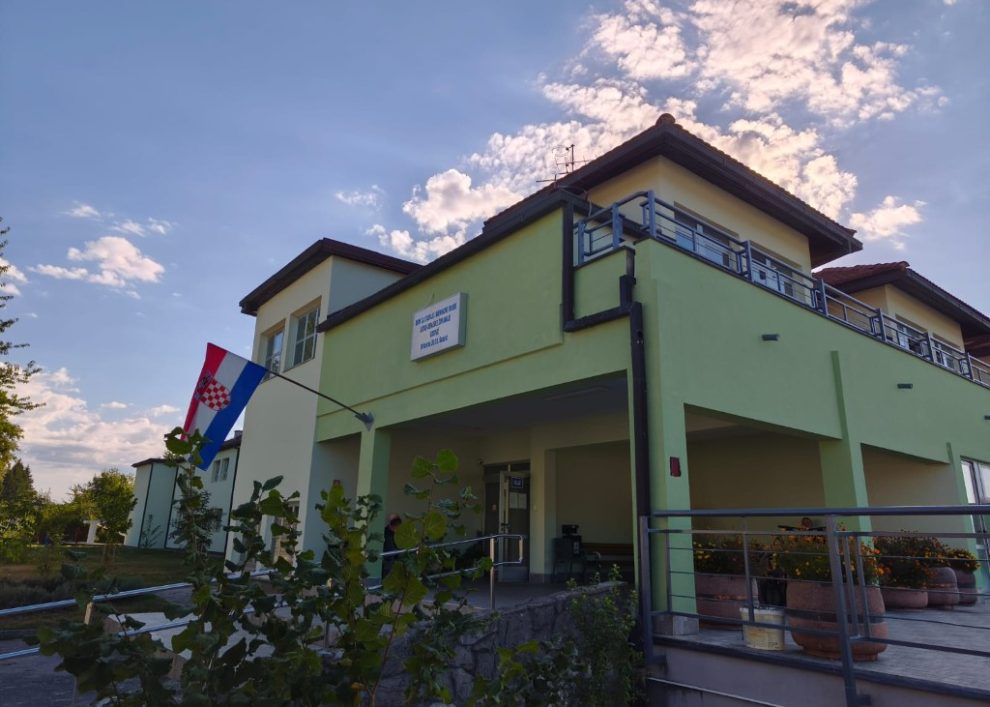 Završena sanacija pročelja novog dijela Doma u Gospiću
