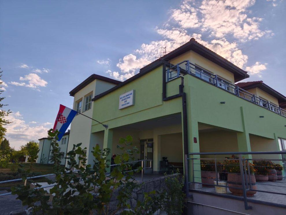Završena sanacija pročelja novog dijela Doma u Gospiću