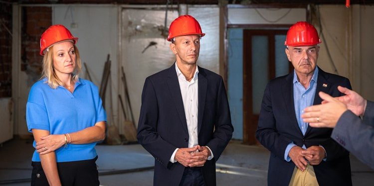 MROSP Dom LSŽ Ministar Alen Ružić u Gospiću posjetio Dom za starije osobe Ličko-senjske županije